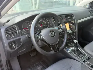 Volkswagen Golf 2020 Любимая версия 280TSI DSG Комфорт типа экстерьер фото 6 Volkswagen Golf 2020 Любимая версия 280TSI DSG Комфорт типа экстерьер фото 6