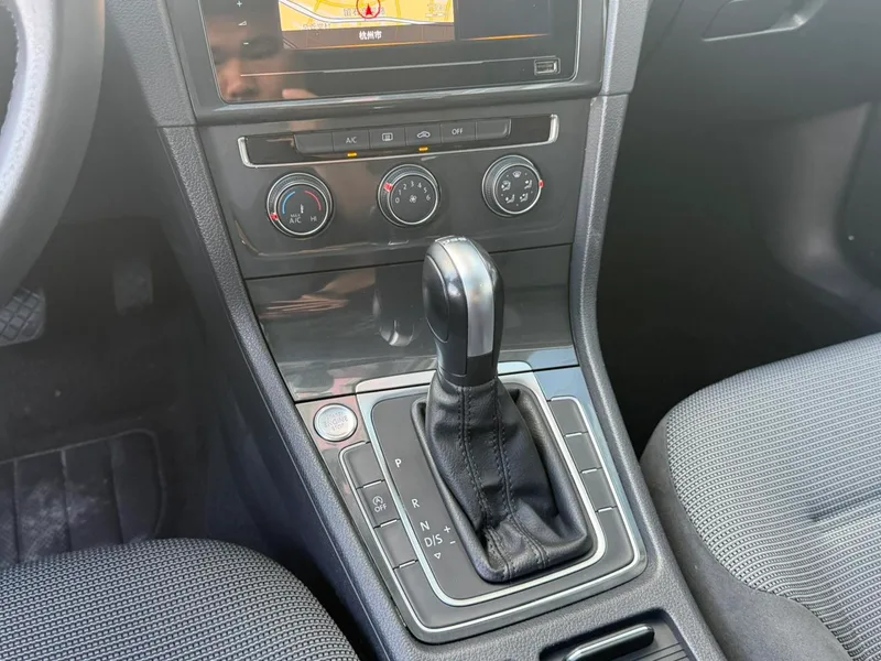 Volkswagen Golf 2020 Любимая версия 280TSI DSG Комфорт типа экстерьер фото 8 Volkswagen Golf 2020 Любимая версия 280TSI DSG Комфорт типа экстерьер фото 8