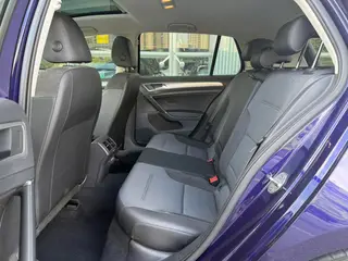 Volkswagen Golf 2020 Любимая версия 280TSI DSG Комфорт типа интерьер фото 12 Volkswagen Golf 2020 Любимая версия 280TSI DSG Комфорт типа интерьер фото 12