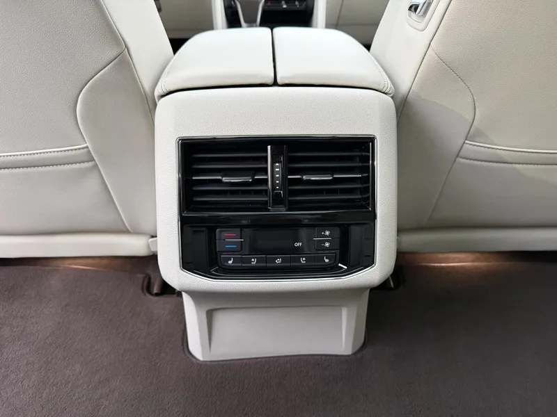 Volkswagen Viloran 2020 380TSI Flagship Edition interior photo 18 Volkswagen Viloran 2020 380TSI Flagship Edition interior photo 18