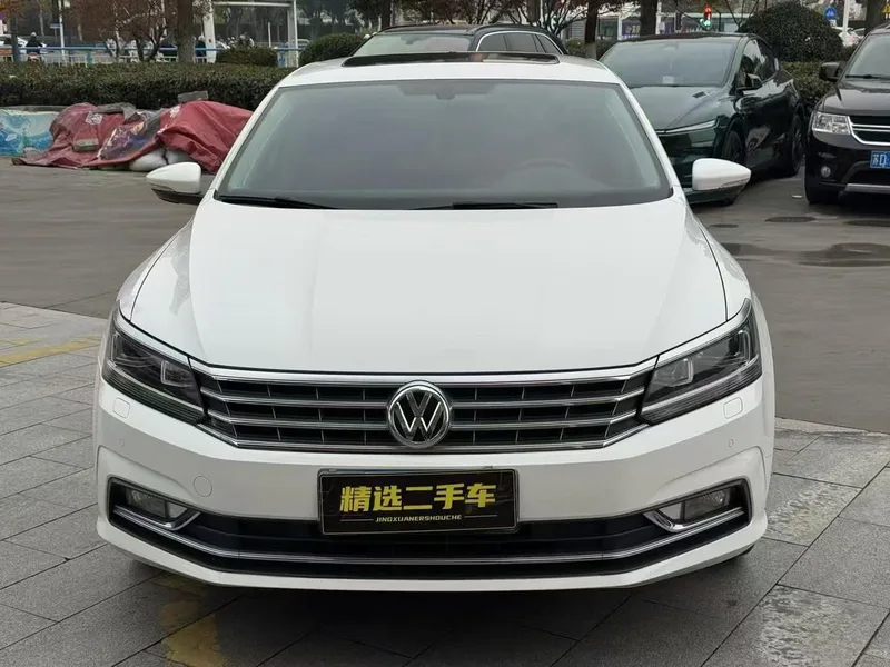 Volkswagen Passat 2016 330TSI DSG Your Excellency's Edition exterior photo 2 Volkswagen Passat 2016 330TSI DSG Your Excellency's Edition exterior photo 2