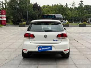 Volkswagen Golf GTI 2012 2.0TSI GTI interior photo 19 Volkswagen Golf GTI 2012 2.0TSI GTI interior photo 19