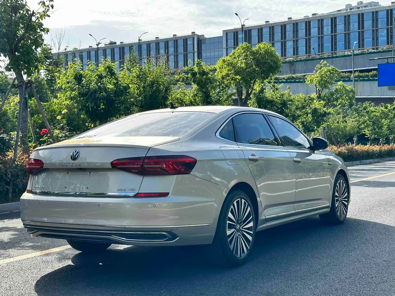 Volkswagen Passat 2021 330TSI Elite Edition interior photo 13 Volkswagen Passat 2021 330TSI Elite Edition interior photo 13