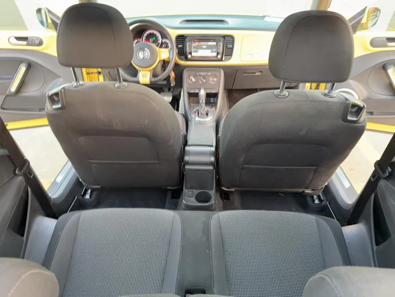 Volkswagen Beetle 2015 180TSI interior photo 12 Volkswagen Beetle 2015 180TSI interior photo 12