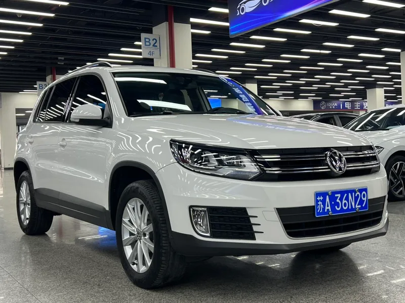 Volkswagen Tiguan 2017 300TSI Automatic Two-Drive Silk Road Comfort Edition exterior photo 4 Volkswagen Tiguan 2017 300TSI Automatic Two-Drive Silk Road Comfort Edition exterior photo 4
