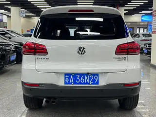 Volkswagen Tiguan 2017 300TSI Automatic Two-Drive Silk Road Comfort Edition interior photo 11 Volkswagen Tiguan 2017 300TSI Automatic Two-Drive Silk Road Comfort Edition interior photo 11