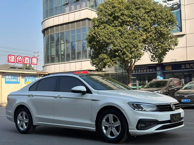 Volkswagen Lamando 2019 230TSI DSG Visual Field Edition Country VI exterior photo 3 Volkswagen Lamando 2019 230TSI DSG Visual Field Edition Country VI exterior photo 3