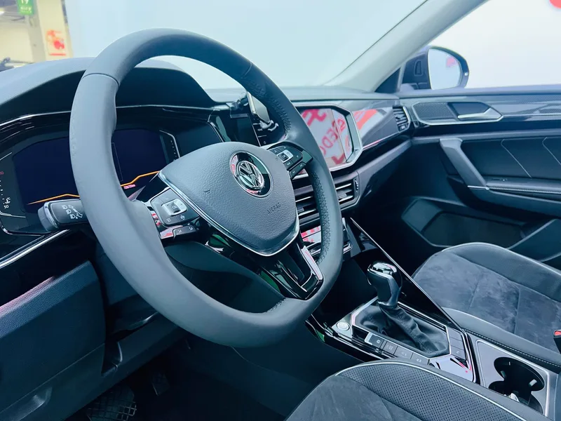 Volkswagen Tayron 2020 330TSI Deluxe Zhilian Edition Pro interior photo 9 Volkswagen Tayron 2020 330TSI Deluxe Zhilian Edition Pro interior photo 9