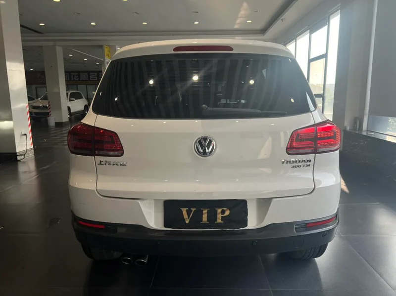 Volkswagen Tiguan 2017 300TSI Automatic Two-Drive Silk Road Comfort Edition interior photo 12 Volkswagen Tiguan 2017 300TSI Automatic Two-Drive Silk Road Comfort Edition interior photo 12