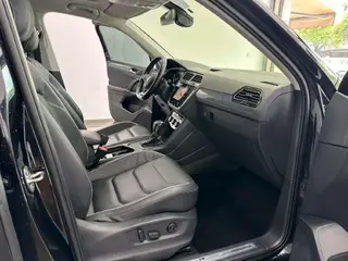 Volkswagen Tiguan L 2019 330TSI Automatic two-wheel drive R-Line Flagship Edition China V exterior photo 4 Volkswagen Tiguan L 2019 330TSI Automatic two-wheel drive R-Line Flagship Edition China V exterior photo 4