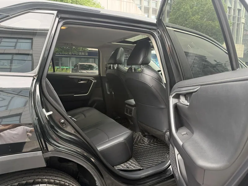 Toyota Wildlander 2022 2.0L Two-Drive Knight Edition exterior photo 4 Toyota Wildlander 2022 2.0L Two-Drive Knight Edition exterior photo 4
