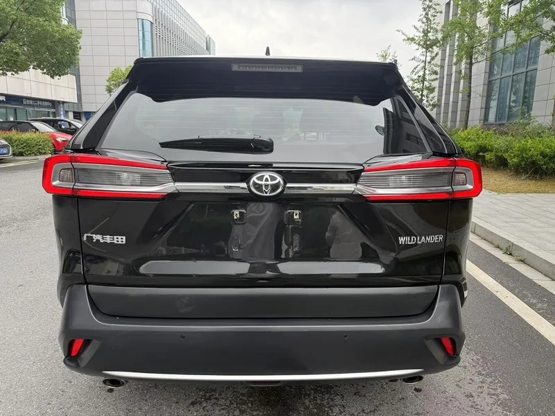 Toyota Wildlander 2022 2.0L Two-Drive Knight Edition interior photo 8 Toyota Wildlander 2022 2.0L Two-Drive Knight Edition interior photo 8