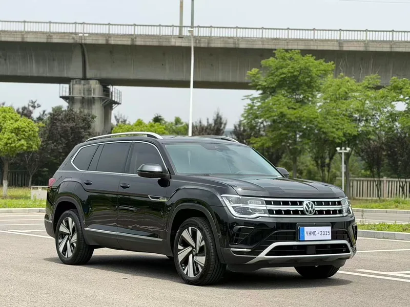 Volkswagen Teramont 2023 330TSI Two-wheel Drive Respect Deluxe Edition exterior photo 3 Volkswagen Teramont 2023 330TSI Two-wheel Drive Respect Deluxe Edition exterior photo 3