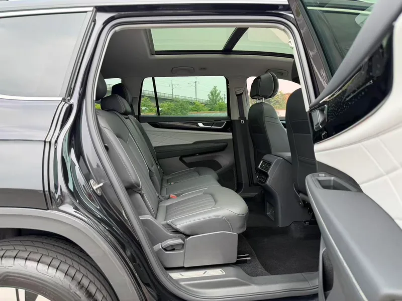 Volkswagen Teramont 2023 330TSI Two-wheel Drive Respect Deluxe Edition interior photo 17 Volkswagen Teramont 2023 330TSI Two-wheel Drive Respect Deluxe Edition interior photo 17