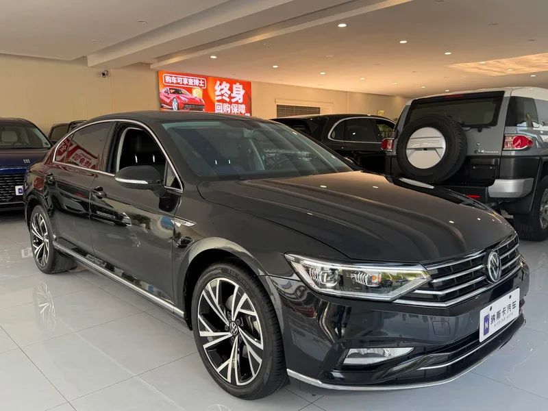 Volkswagen Magotan 2020 330TSI DSG Luxury type exterior photo 3 Volkswagen Magotan 2020 330TSI DSG Luxury type exterior photo 3