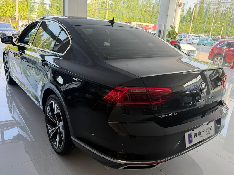 Volkswagen Magotan 2020 330TSI DSG Luxury type exterior photo 6 Volkswagen Magotan 2020 330TSI DSG Luxury type exterior photo 6