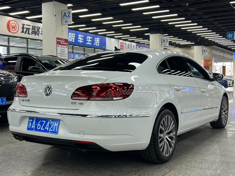 Volkswagen CC 2016 1.8TSI Luxury type interior photo 10 Volkswagen CC 2016 1.8TSI Luxury type interior photo 10