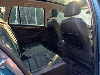 Volkswagen Golf Sportsvan 2016 230TSI Automatic Luxury Model interior photo 10 Volkswagen Golf Sportsvan 2016 230TSI Automatic Luxury Model interior photo 10