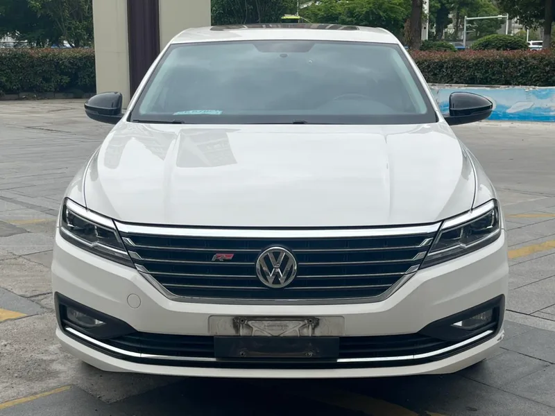Volkswagen Lavida 2018 1.5L Version confort automatique Pays V extérieur photo 2 Volkswagen Lavida 2018 1.5L Version confort automatique Pays V extérieur photo 2