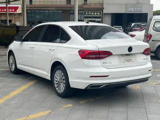 Volkswagen Lavida 2018 1.5L Version confort automatique Pays V extérieur photo 4 Volkswagen Lavida 2018 1.5L Version confort automatique Pays V extérieur photo 4