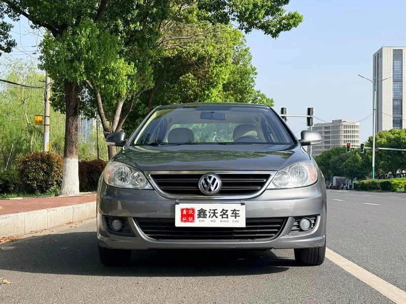 Volkswagen Lavida 2011 1.6L Automatic product version exterior photo 2 Volkswagen Lavida 2011 1.6L Automatic product version exterior photo 2