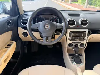 Volkswagen Lavida 2011 1.6L Automatic product version exterior photo 6 Volkswagen Lavida 2011 1.6L Automatic product version exterior photo 6