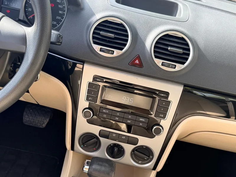 Volkswagen Lavida 2011 1.6L Automatic product version interior photo 15 Volkswagen Lavida 2011 1.6L Automatic product version interior photo 15