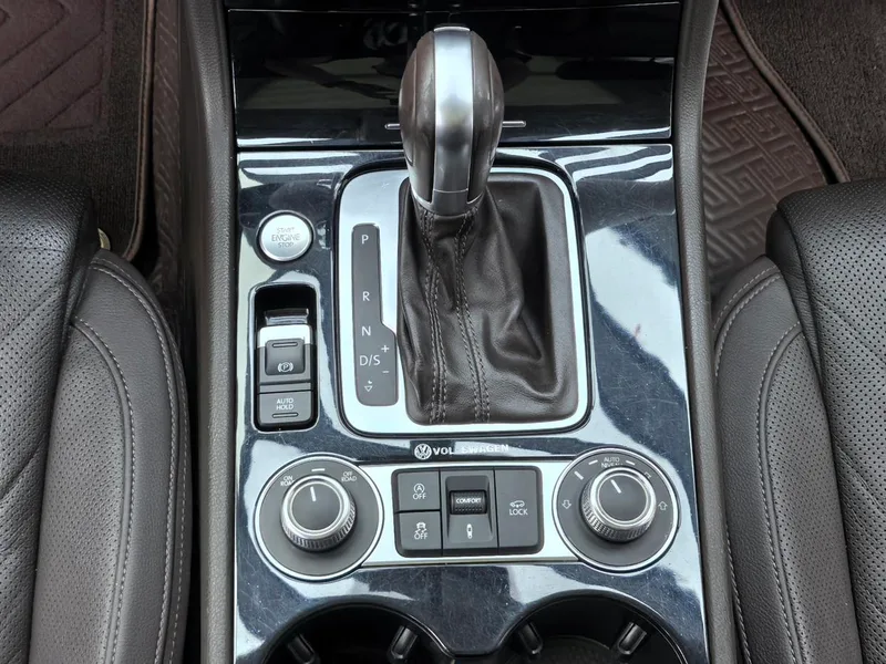 Volkswagen Touareg 2017 3.0TSI Tuoye type interior photo 14 Volkswagen Touareg 2017 3.0TSI Tuoye type interior photo 14