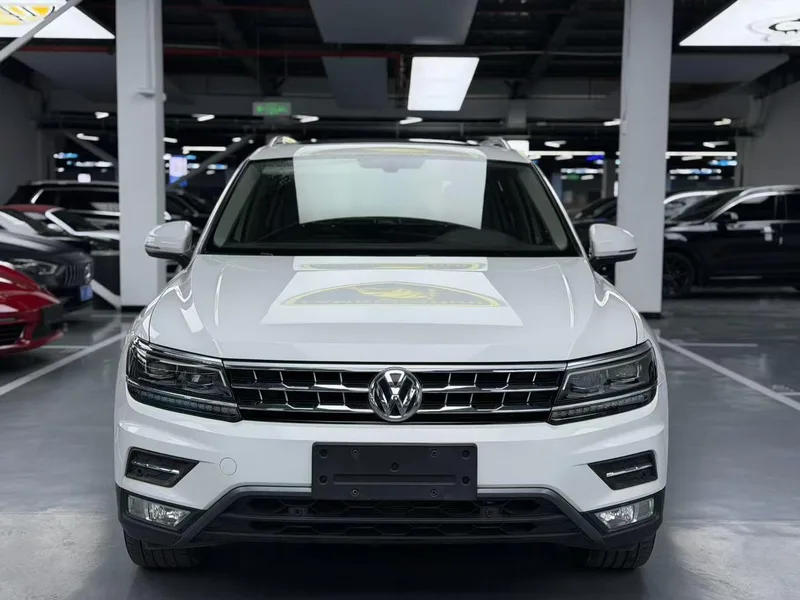 Volkswagen Tiguan L 2019 380TSI Version de luxe intelligente automatique à quatre roues motrices Pays V extérieur photo 2 Volkswagen Tiguan L 2019 380TSI Version de luxe intelligente automatique à quatre roues motrices Pays V extérieur photo 2