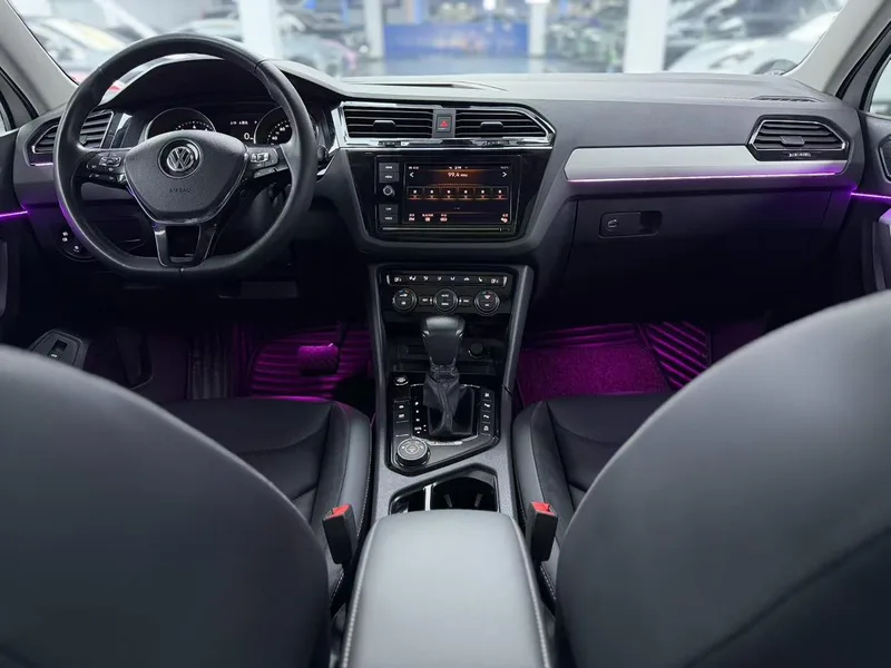 Volkswagen Tiguan L 2019 380TSI Version de luxe intelligente automatique à quatre roues motrices Pays V extérieur photo 5 Volkswagen Tiguan L 2019 380TSI Version de luxe intelligente automatique à quatre roues motrices Pays V extérieur photo 5