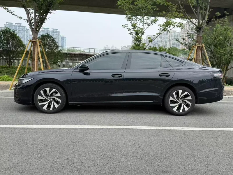 Volkswagen Passat 2025 Pro 380TSI Star Dragon Yao Edition exterior photo 4 Volkswagen Passat 2025 Pro 380TSI Star Dragon Yao Edition exterior photo 4