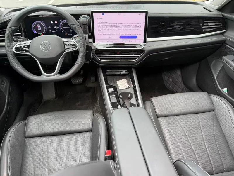 Volkswagen Passat 2025 Pro 380TSI Star Dragon Yao Edition interior photo 13 Volkswagen Passat 2025 Pro 380TSI Star Dragon Yao Edition interior photo 13