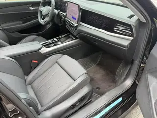 Volkswagen Passat 2025 Pro 380TSI Star Dragon Yao Edition interior photo 15 Volkswagen Passat 2025 Pro 380TSI Star Dragon Yao Edition interior photo 15