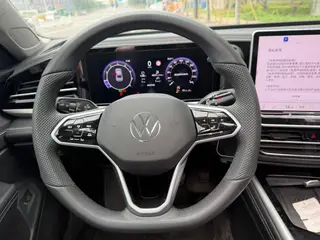 Volkswagen Passat 2025 Pro 380TSI Star Dragon Yao Edition interior photo 17 Volkswagen Passat 2025 Pro 380TSI Star Dragon Yao Edition interior photo 17