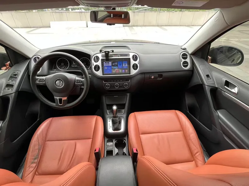 Volkswagen Tiguan 2016 300TSI Version de champ de vision de mode automatique à quatre roues motrices intérieur photo 9 Volkswagen Tiguan 2016 300TSI Version de champ de vision de mode automatique à quatre roues motrices intérieur photo 9