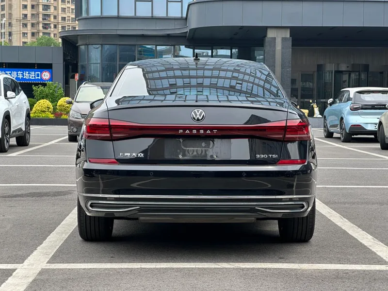 Volkswagen Passat 2023 330TSI Star Deluxe Edition exterior photo 6 Volkswagen Passat 2023 330TSI Star Deluxe Edition exterior photo 6