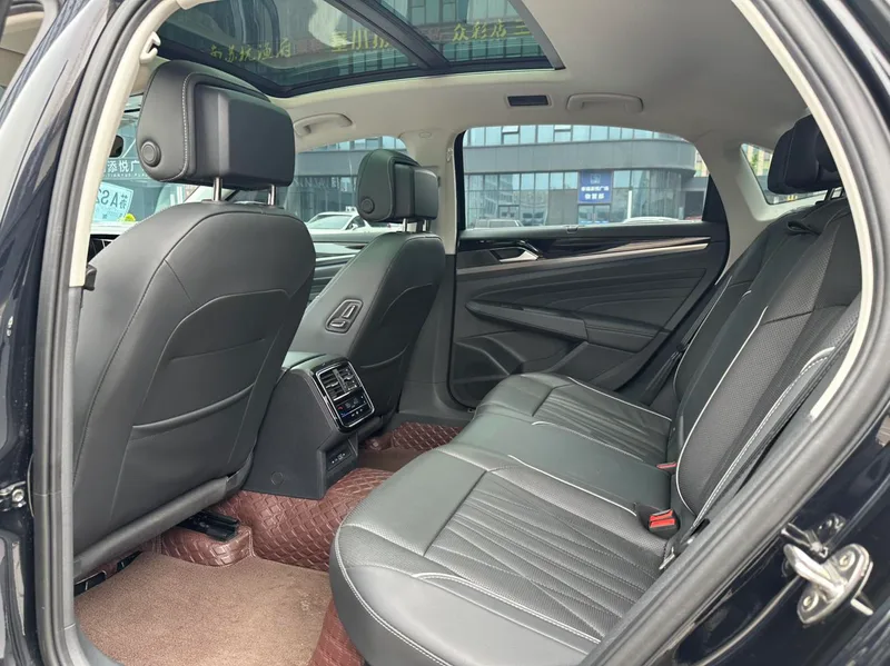 Volkswagen Passat 2023 330TSI Star Deluxe Edition exterior photo 10 Volkswagen Passat 2023 330TSI Star Deluxe Edition exterior photo 10