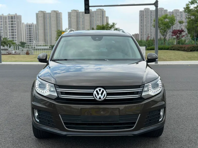 Volkswagen Tiguan 2015 2.0TSI Automatic four-wheel drive flagship exterior photo 2 Volkswagen Tiguan 2015 2.0TSI Automatic four-wheel drive flagship exterior photo 2