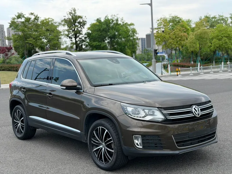 Volkswagen Tiguan 2015 2.0TSI Automatic four-wheel drive flagship exterior photo 3 Volkswagen Tiguan 2015 2.0TSI Automatic four-wheel drive flagship exterior photo 3