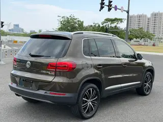 Volkswagen Tiguan 2015 2.0TSI Automatic four-wheel drive flagship interior photo 7 Volkswagen Tiguan 2015 2.0TSI Automatic four-wheel drive flagship interior photo 7