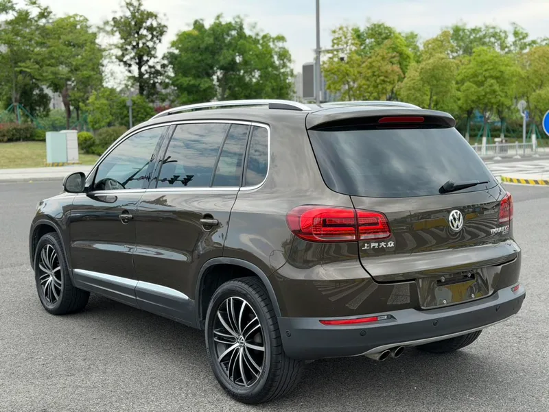 Volkswagen Tiguan 2015 2.0TSI Automatic four-wheel drive flagship interior photo 8 Volkswagen Tiguan 2015 2.0TSI Automatic four-wheel drive flagship interior photo 8