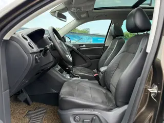 Volkswagen Tiguan 2015 2.0TSI Automatic four-wheel drive flagship interior photo 10 Volkswagen Tiguan 2015 2.0TSI Automatic four-wheel drive flagship interior photo 10