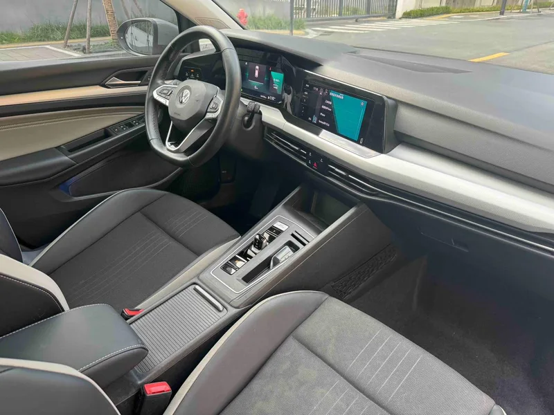 Volkswagen Golf 2021 280TSI DSG 30 Anniversary Edition interior photo 11 Volkswagen Golf 2021 280TSI DSG 30 Anniversary Edition interior photo 11