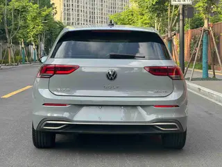 Volkswagen Golf 2021 280TSI DSG 30 Anniversary Edition interior photo 16 Volkswagen Golf 2021 280TSI DSG 30 Anniversary Edition interior photo 16