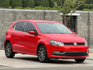 Volkswagen Polo 2016 1.6L Type confort automatique extérieur photo 3 Volkswagen Polo 2016 1.6L Type confort automatique extérieur photo 3