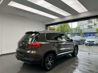 Volkswagen Tiguan 2015 1.8TSI Automatic two-drive luxury type interior photo 9 Volkswagen Tiguan 2015 1.8TSI Automatic two-drive luxury type interior photo 9