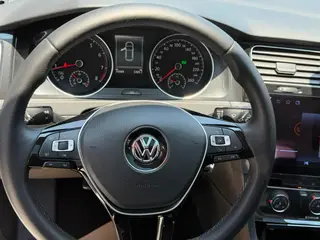 Volkswagen Golf 2018 1.6L Type confort automatique intérieur photo 7 Volkswagen Golf 2018 1.6L Type confort automatique intérieur photo 7
