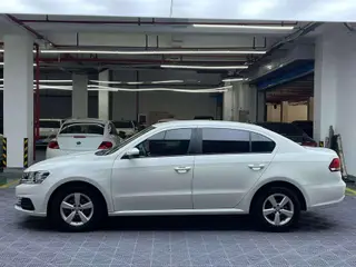 Landwind Volkswagen Lavida 2019 A mis les voiles 1.5L Édition de mode automatique État VI extérieur photo 3 Landwind Volkswagen Lavida 2019 A mis les voiles 1.5L Édition de mode automatique État VI extérieur photo 3
