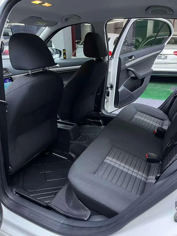 Landwind Volkswagen Lavida 2019 A mis les voiles 1.5L Édition de mode automatique État VI extérieur photo 7 Landwind Volkswagen Lavida 2019 A mis les voiles 1.5L Édition de mode automatique État VI extérieur photo 7