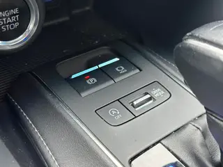 Toyota Venza 2022 2.0L CVT Two-wheel drive luxury edition interior photo 14 Toyota Venza 2022 2.0L CVT Two-wheel drive luxury edition interior photo 14